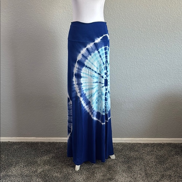 Promesa Dresses & Skirts - Promesa Blue Tie dye Maxi Skirt - Large